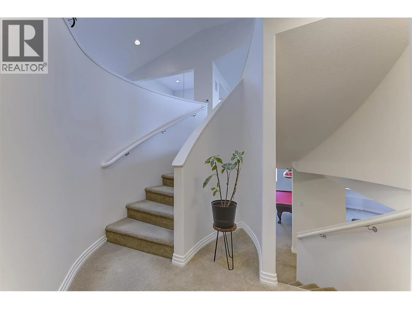 2296 Lillooet Crescent. Kelowna, British Columbia