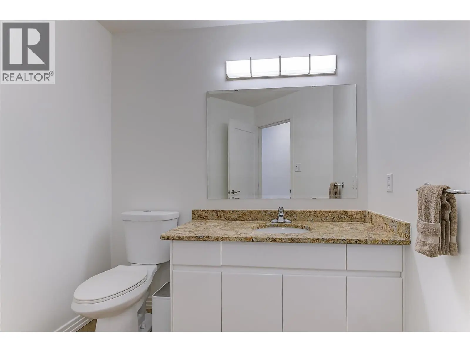 2296 Lillooet Crescent. Kelowna, British Columbia
