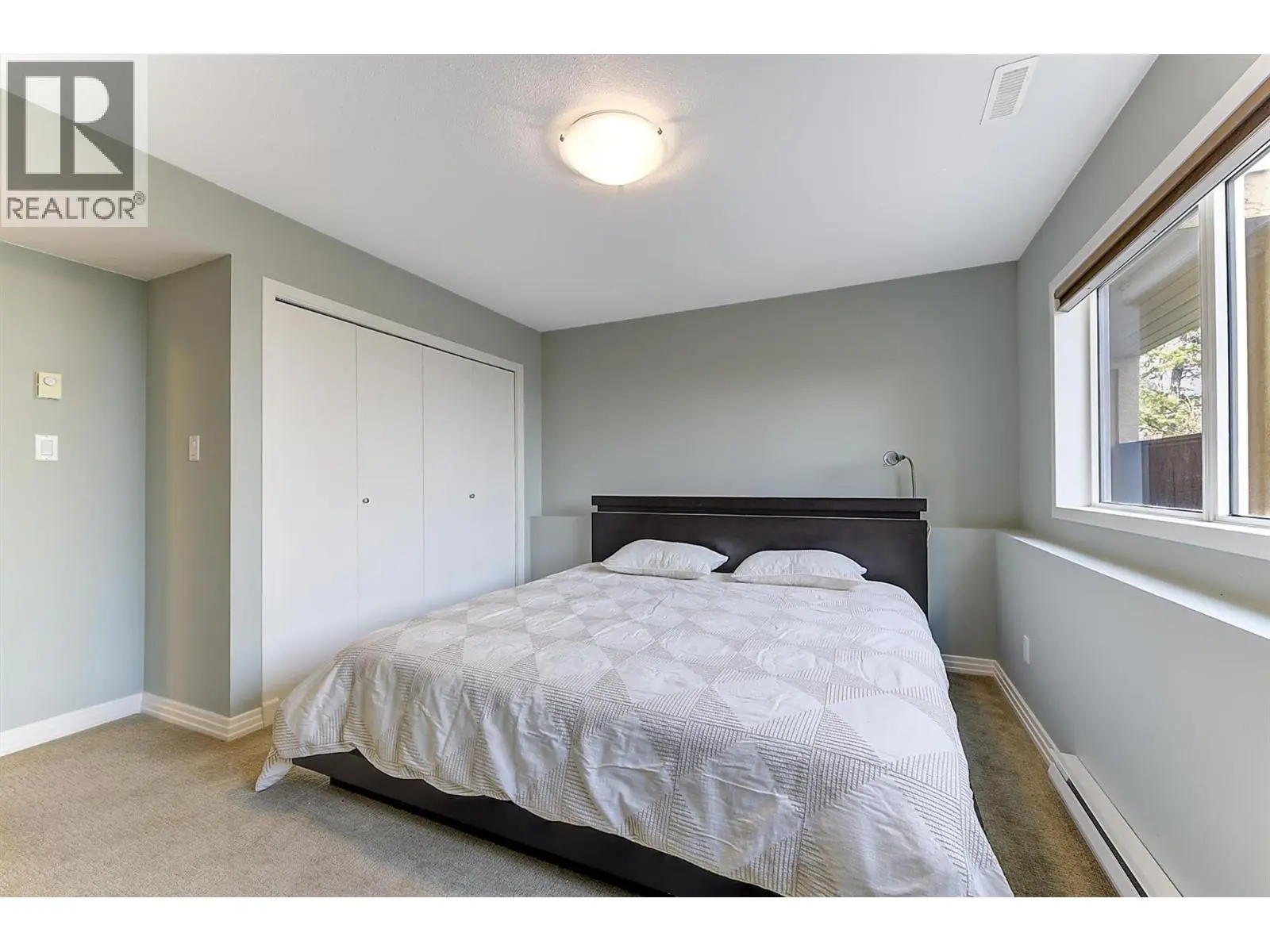 2296 Lillooet Crescent. Kelowna, British Columbia