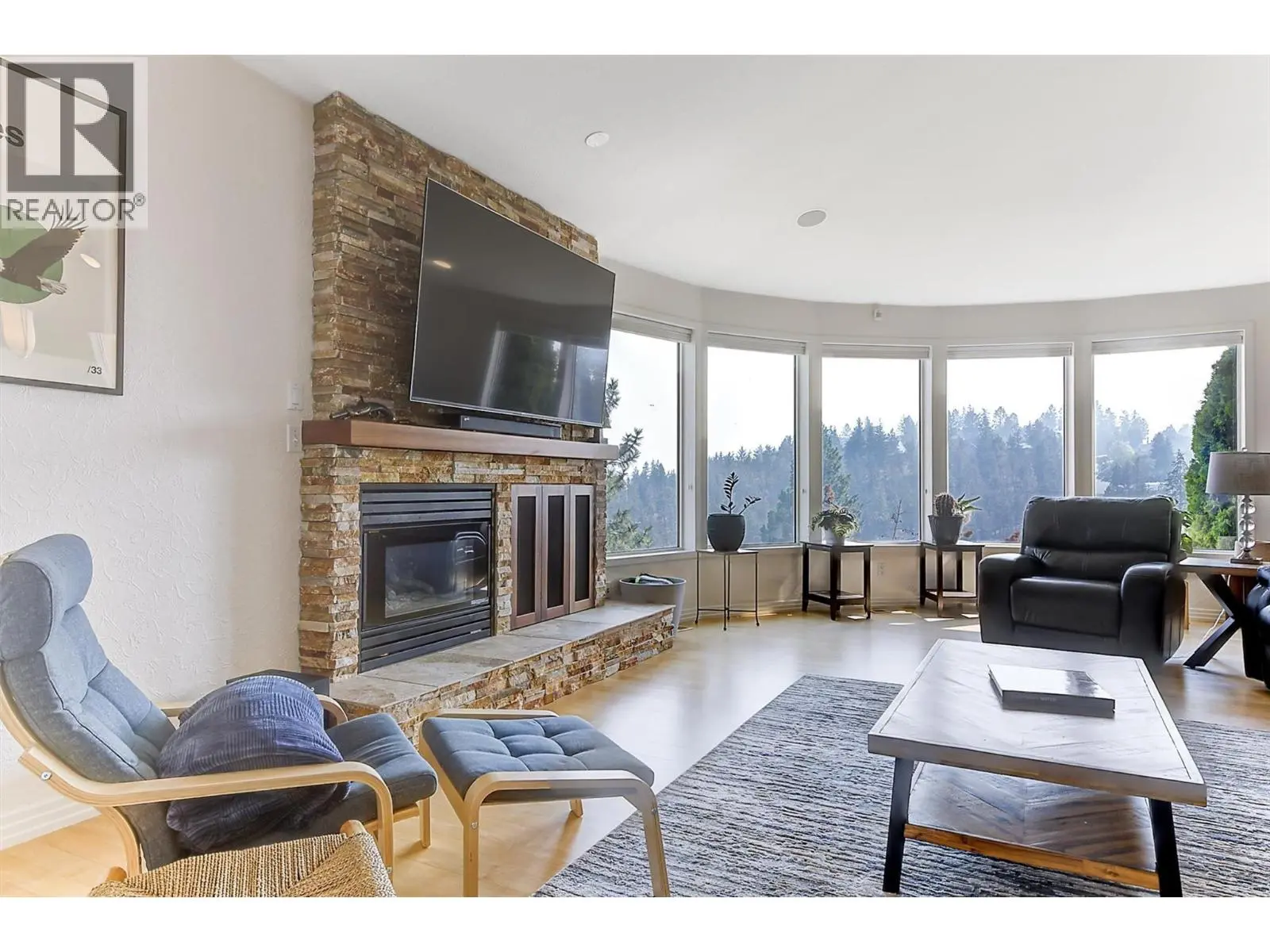 2296 Lillooet Crescent. Kelowna, British Columbia