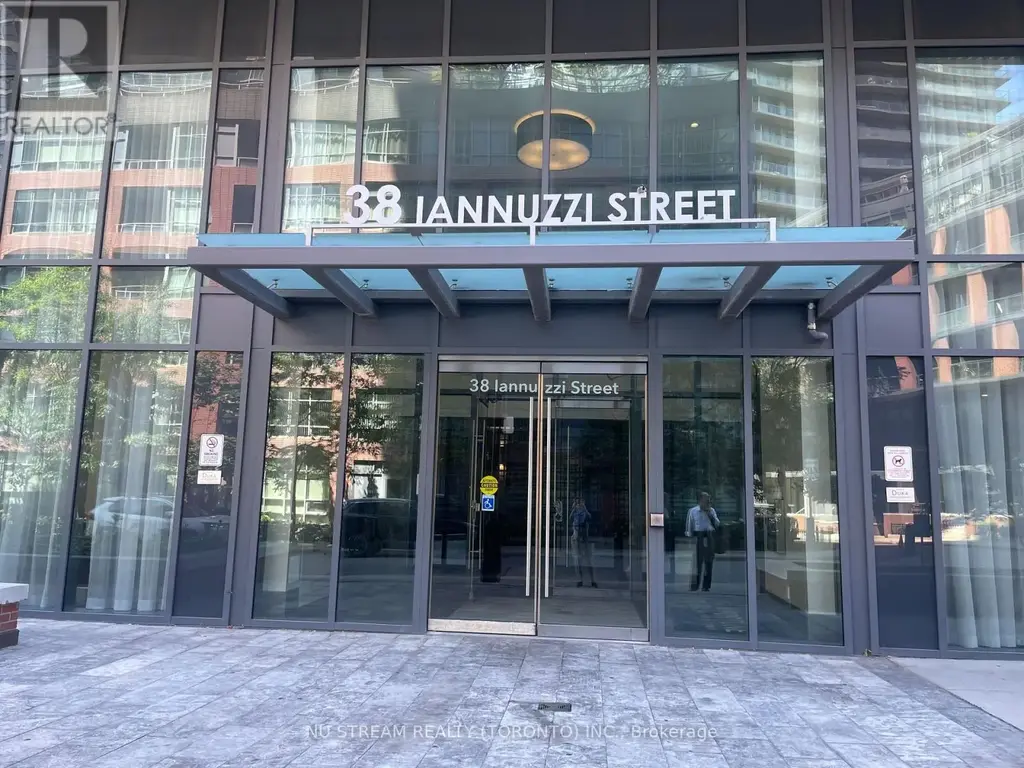 207 - 38 Iannuzzi Street, Toronto (Niagara)