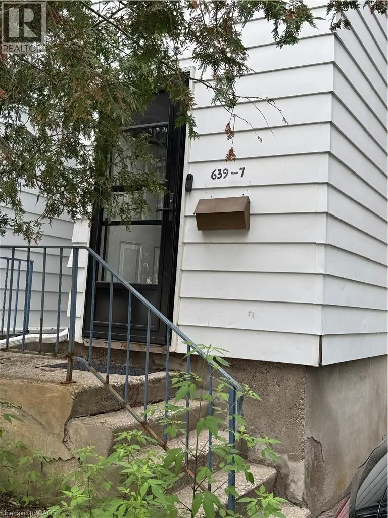 639 Albert Street Unit# 7, Waterloo