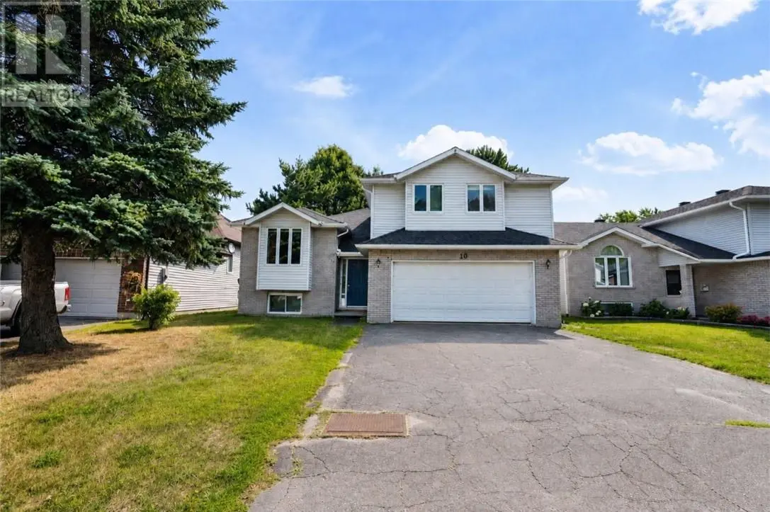 10 Dorchester Crescent, Sudbury