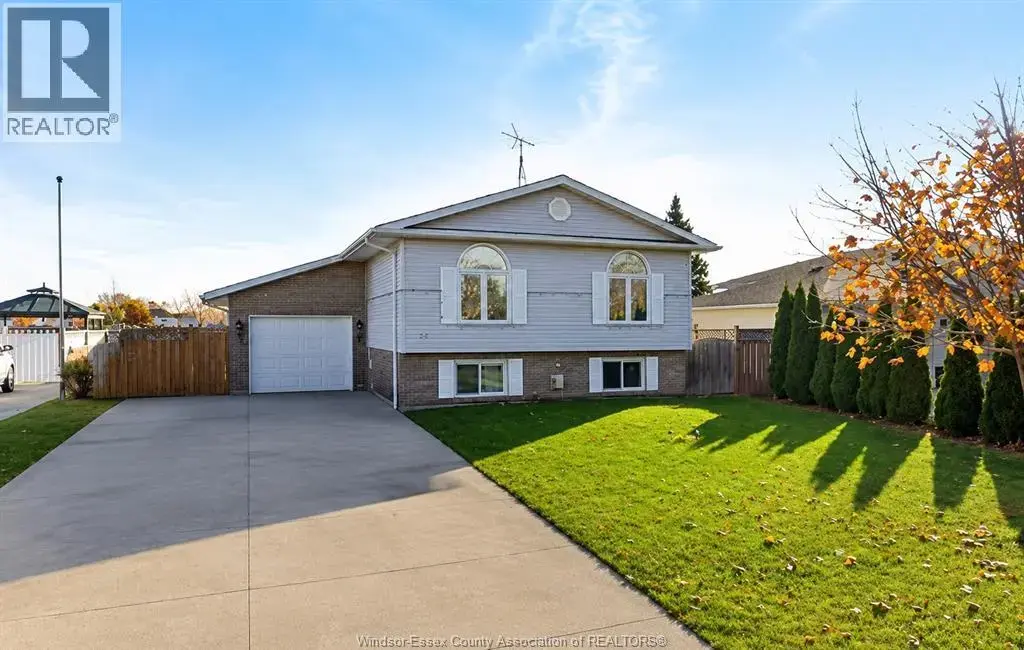 46 Indiana Place, Amherstburg
