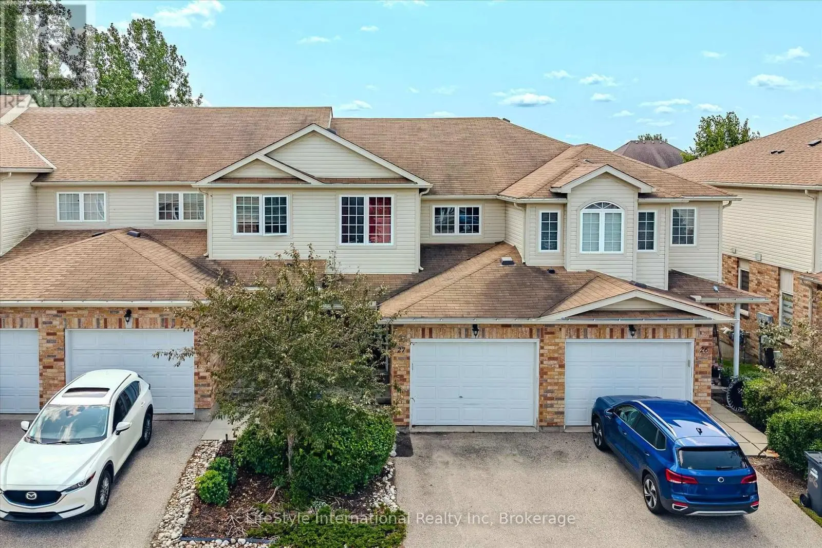 27 - 105 Bard Boulevard, Guelph (Pineridge/Westminster Woods)