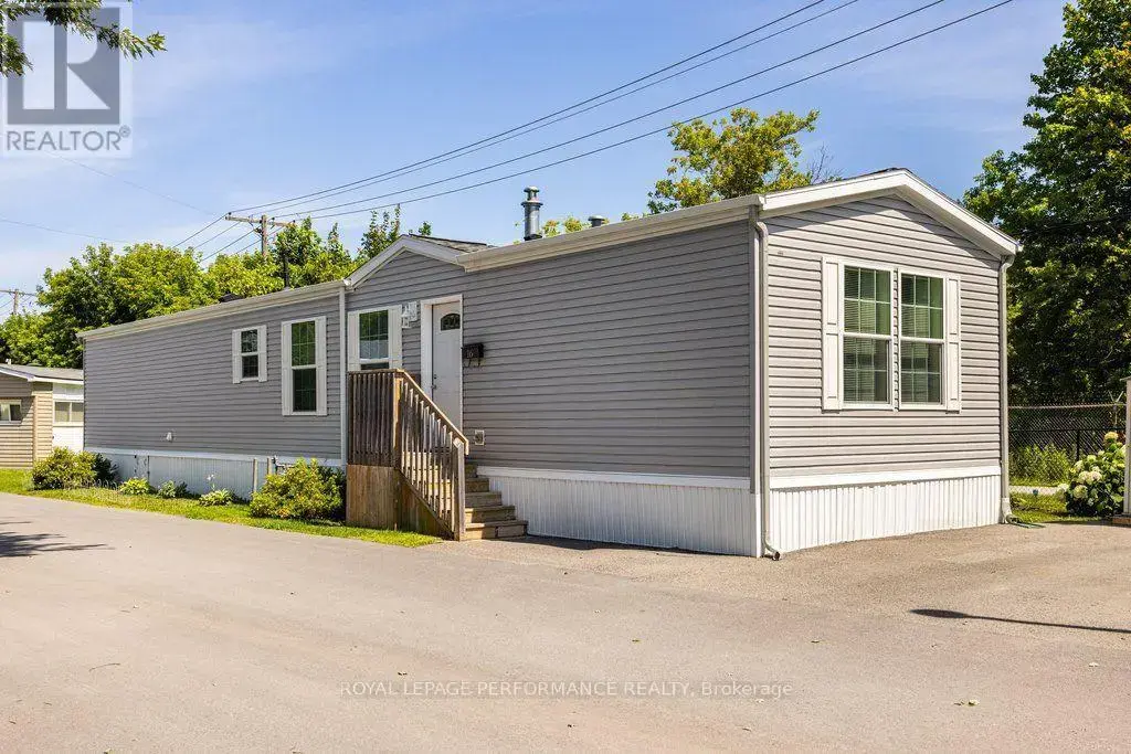 16 Eastgate Avenue, Ottawa