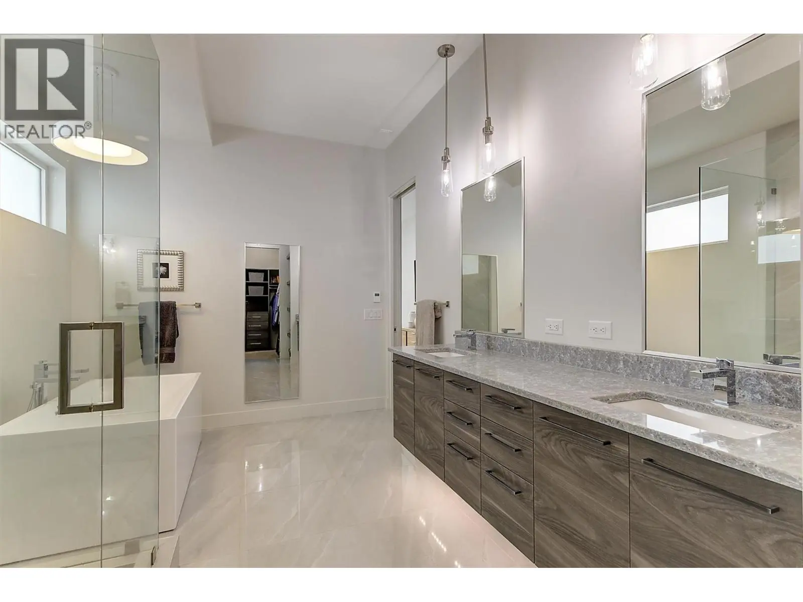 1150 Mission Ridge Road Unit# 5. Kelowna, British Columbia
