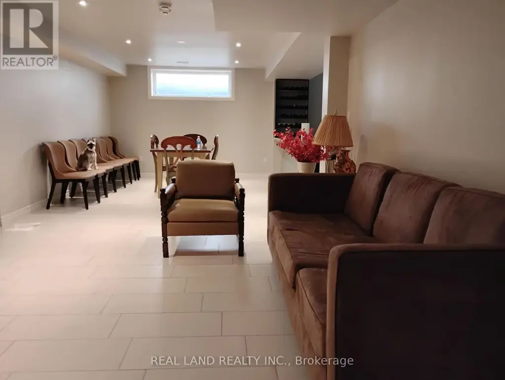 (basement)190 Hillsview Drive N, Richmond Hill (Observatory)