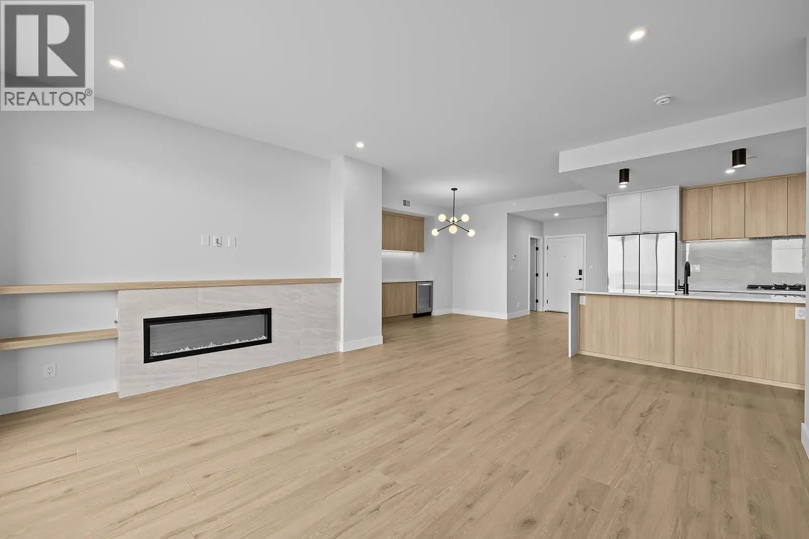 75 Predator Ridge Drive Unit# 301. Vernon, British Columbia
