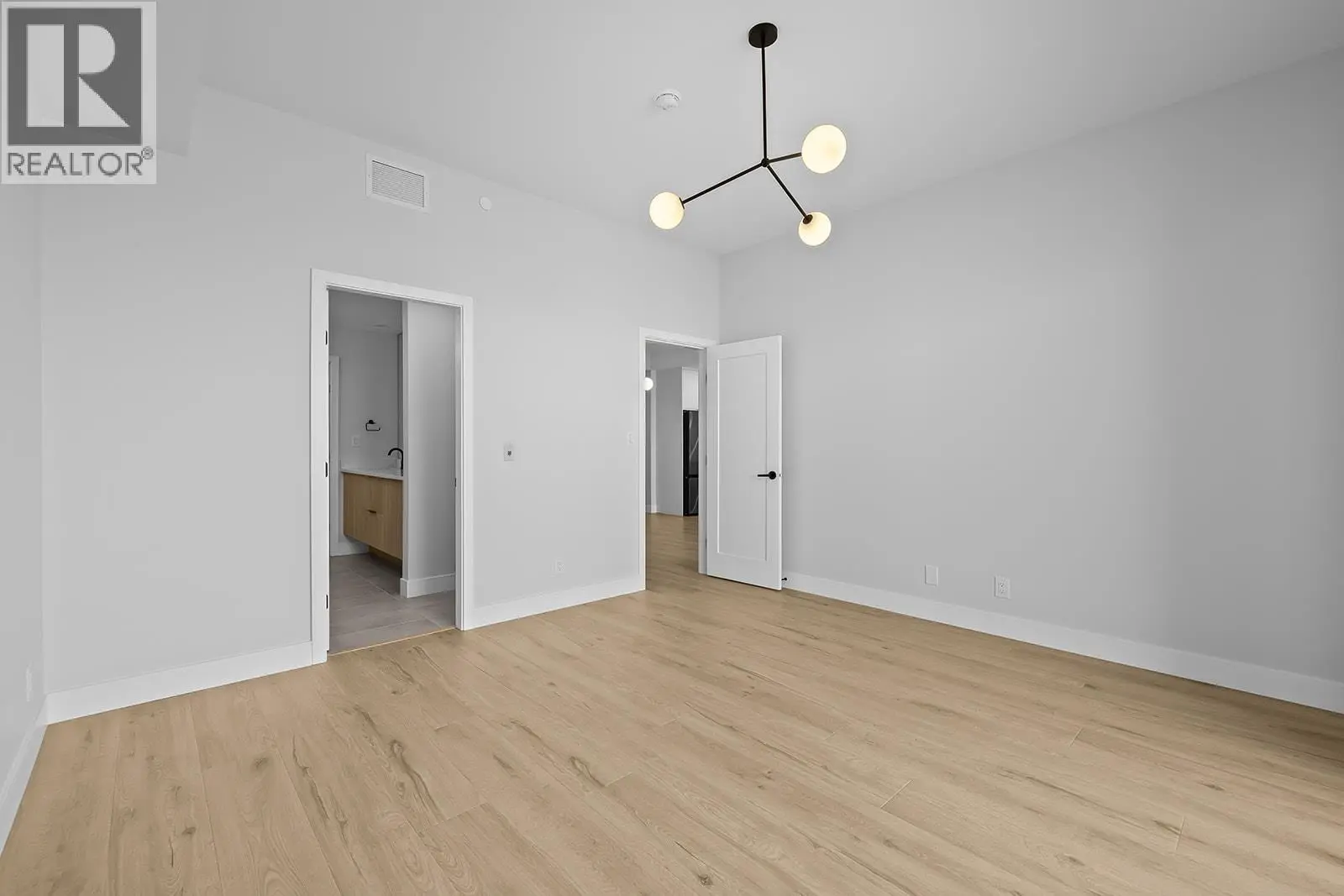 75 Predator Ridge Drive Unit# 301. Vernon, British Columbia