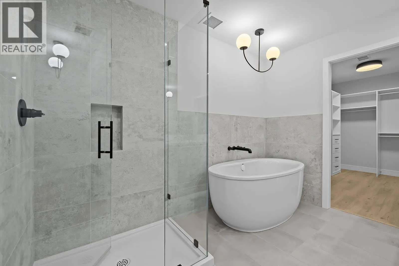 75 Predator Ridge Drive Unit# 301. Vernon, British Columbia