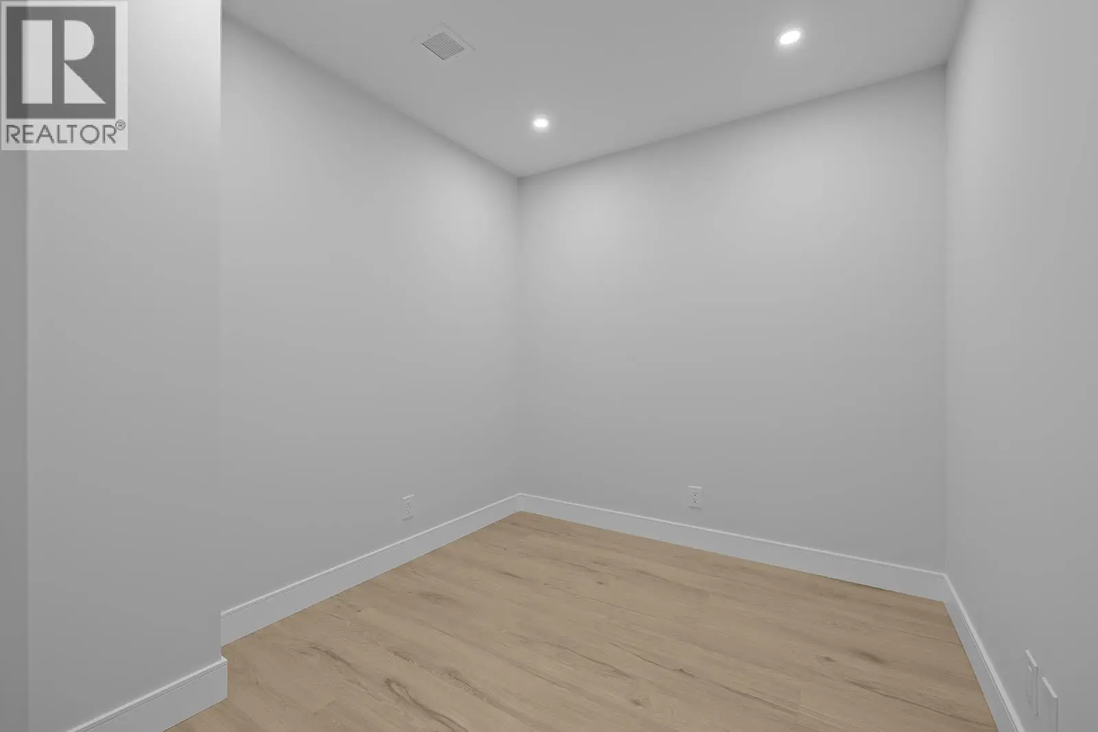 75 Predator Ridge Drive Unit# 301. Vernon, British Columbia