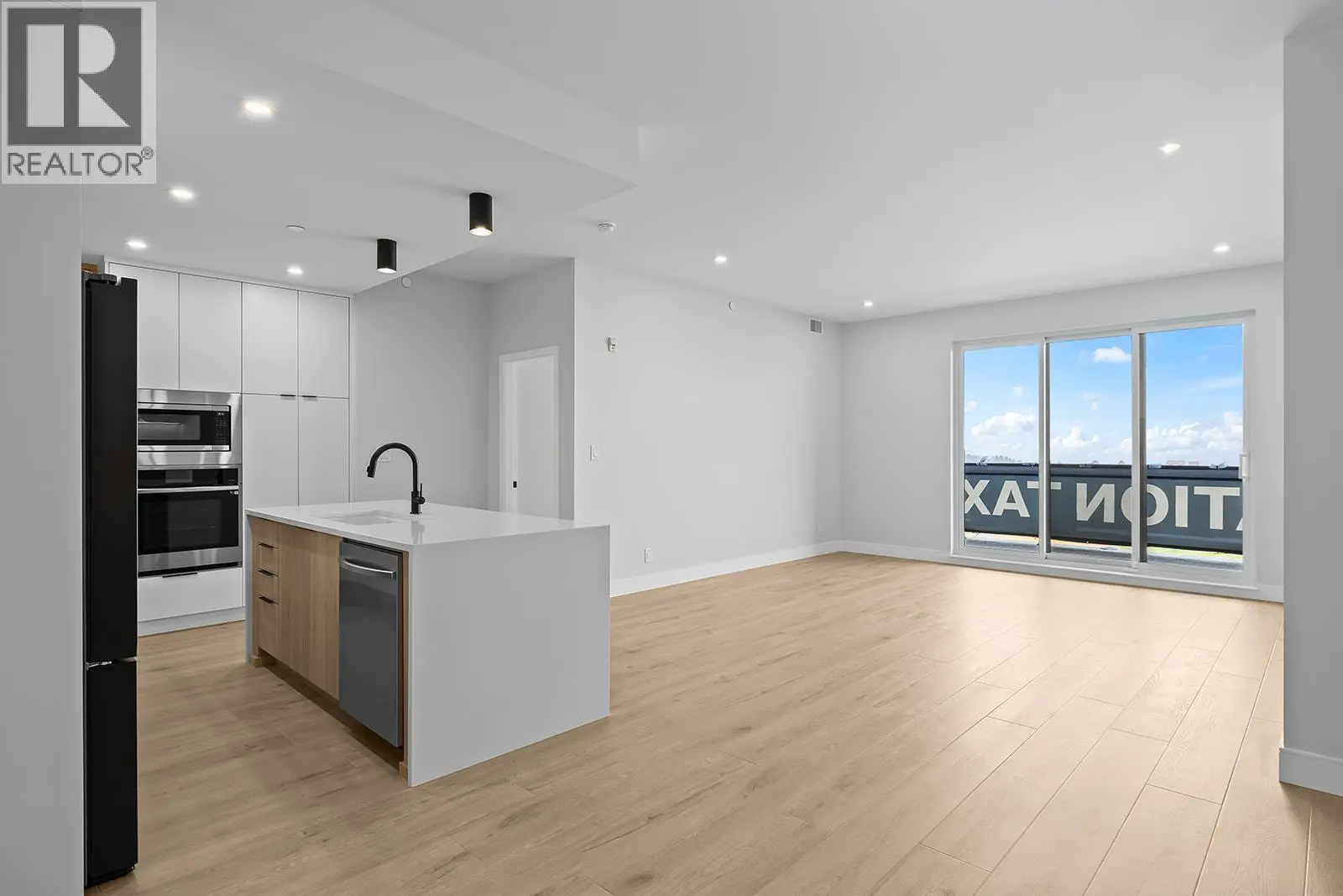 75 Predator Ridge Drive Unit# 301. Vernon, British Columbia