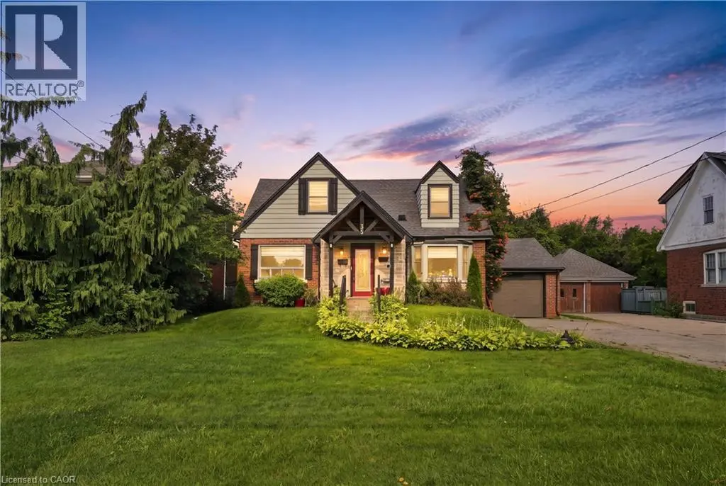 35 Centennial Parkway S, Hamilton