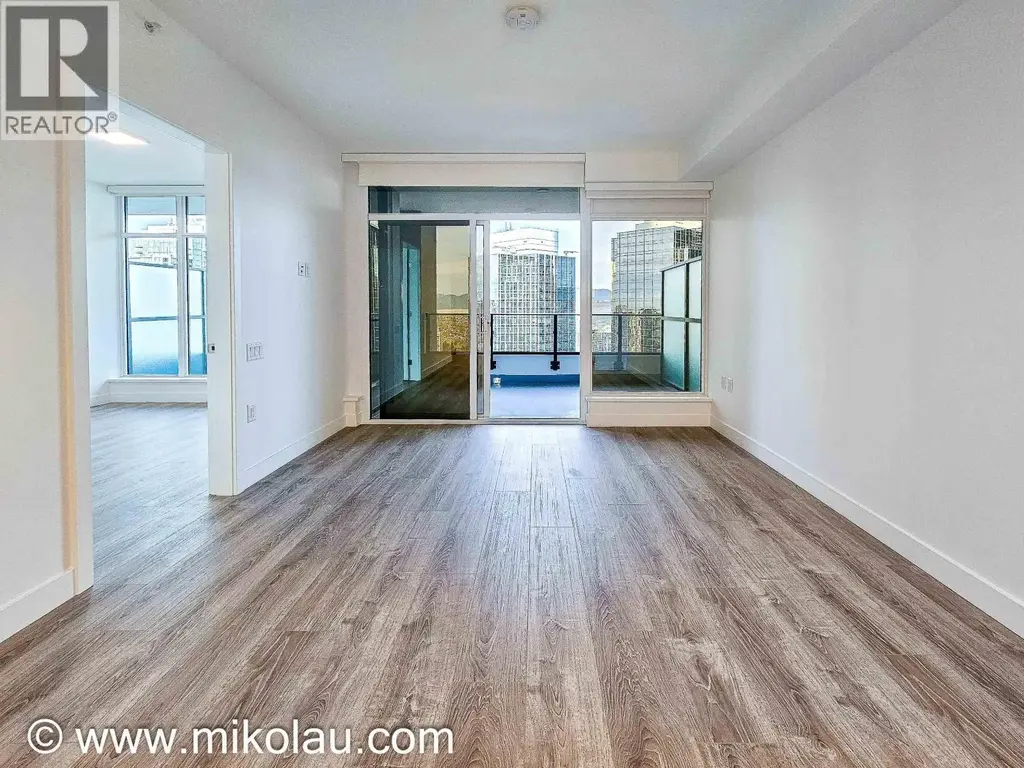 2xxx 6511 Sussex Avenue, Burnaby