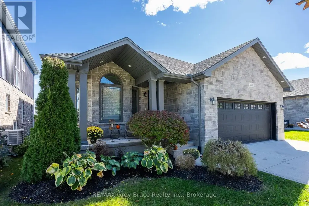 2591 7th Avenue E, Owen Sound
