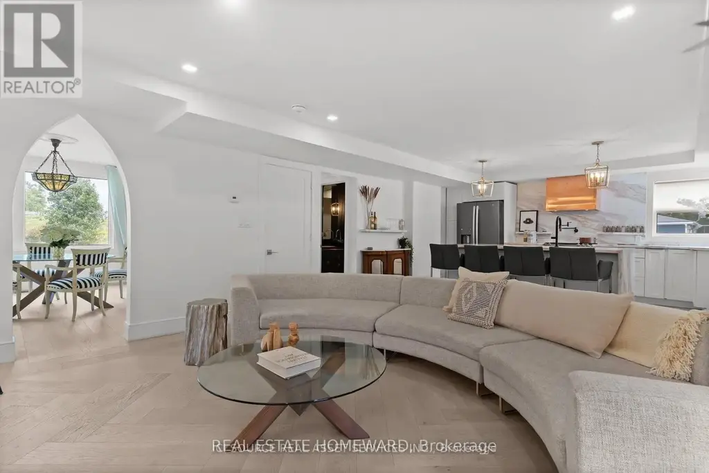 1391 Doyle Road, Loyalist (Lennox and Addington - South)