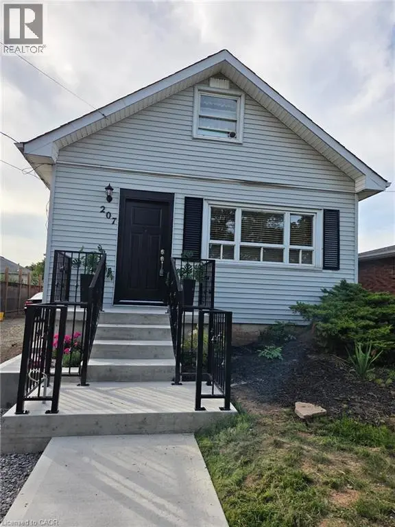 207 Green Road, Stoney Creek