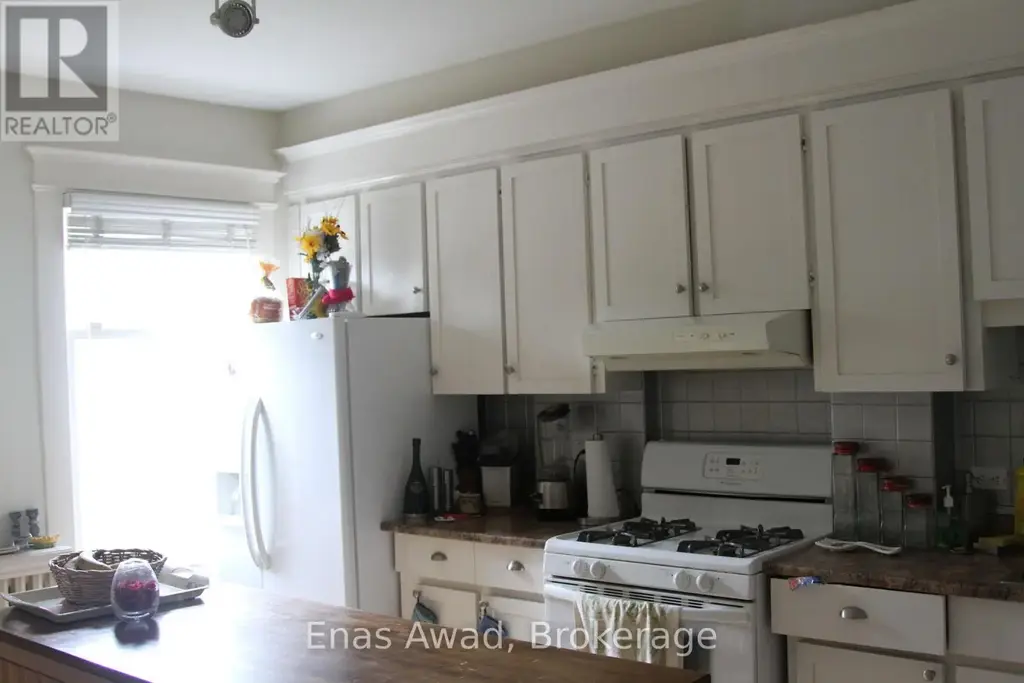 738 Manning Avenue, Toronto (Annex)