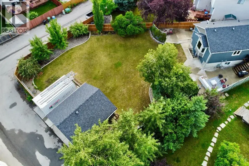 230 Mt Lorette Place Se, Calgary