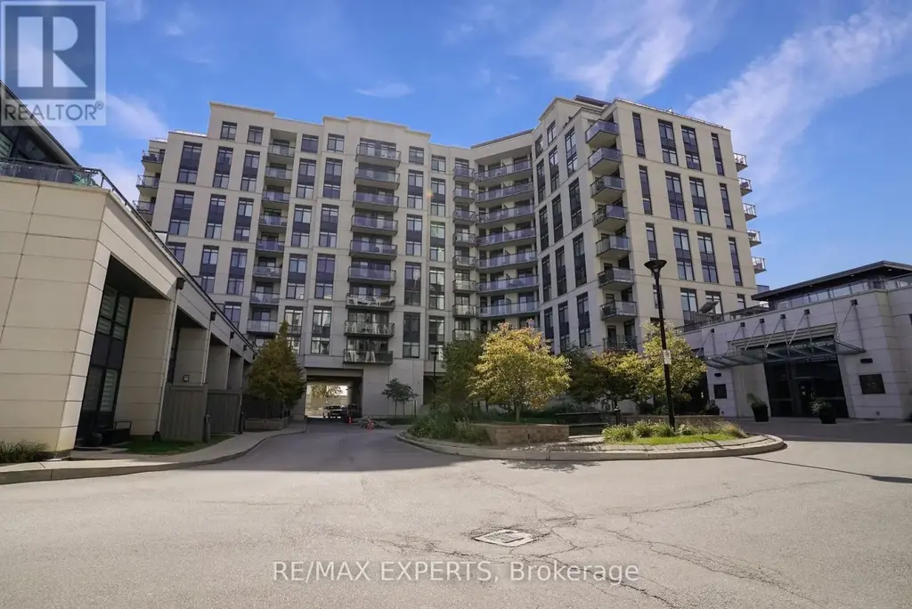 208 - 24 Woodstream Boulevard, Vaughan (Vaughan Grove)