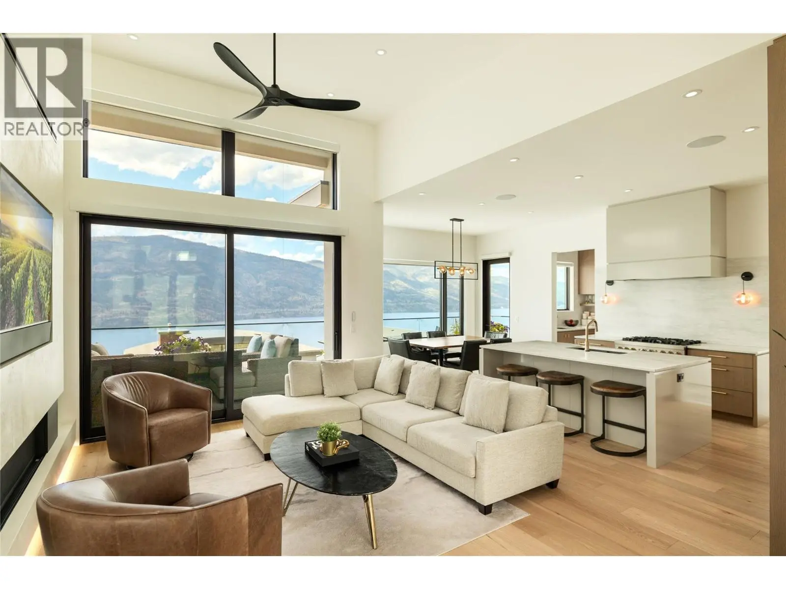 538 Clifton Court. Kelowna, British Columbia