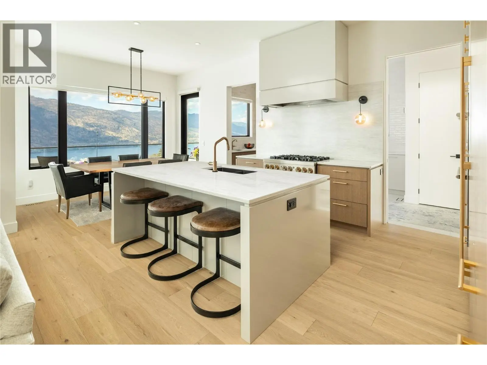 538 Clifton Court. Kelowna, British Columbia