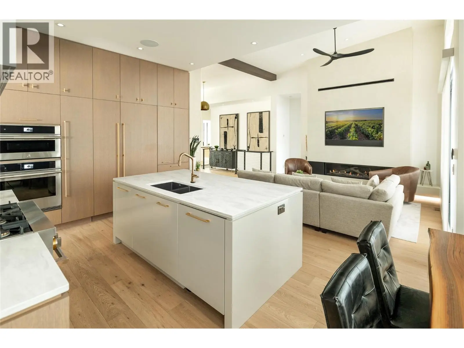 538 Clifton Court. Kelowna, British Columbia