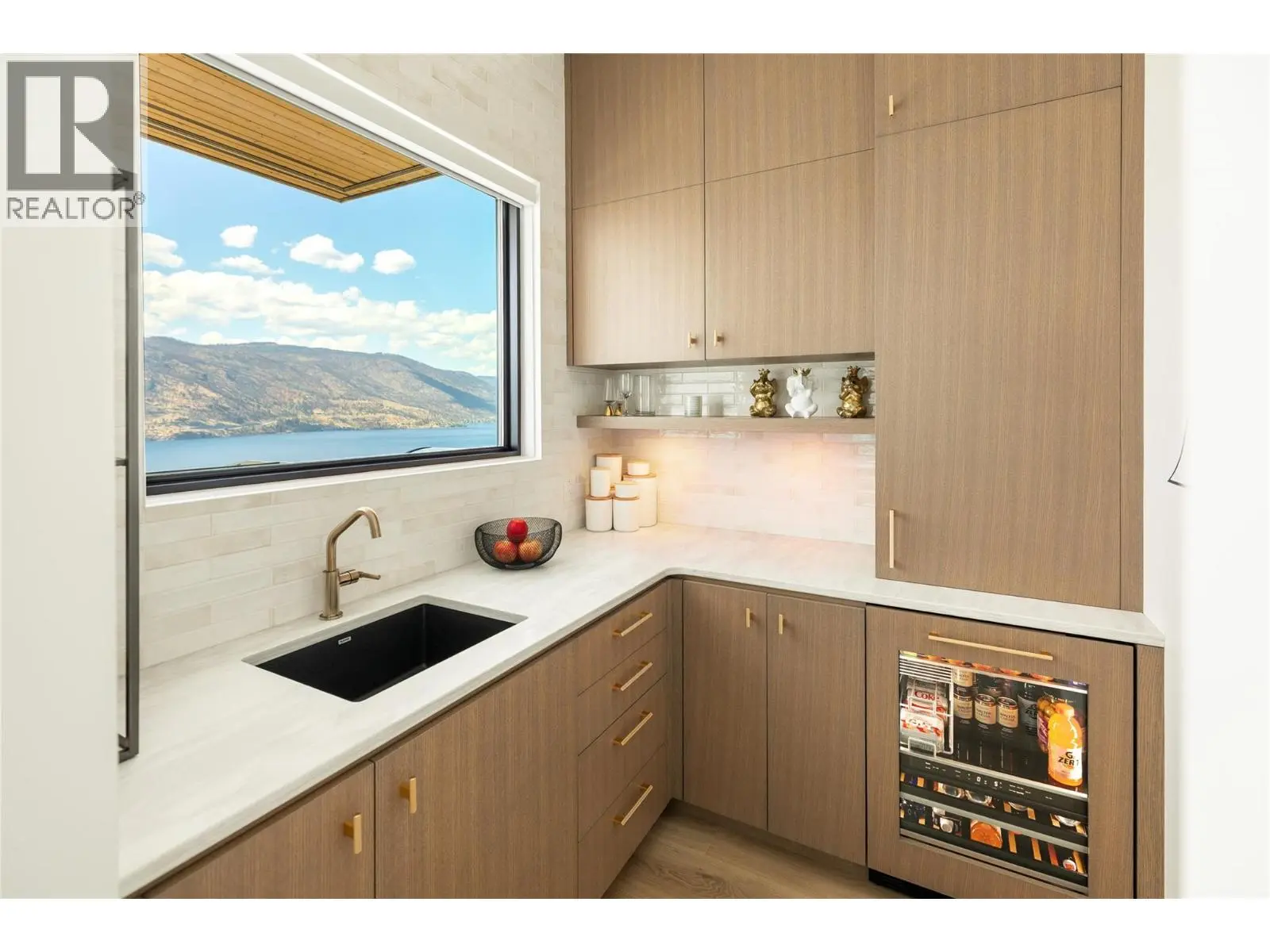 538 Clifton Court. Kelowna, British Columbia