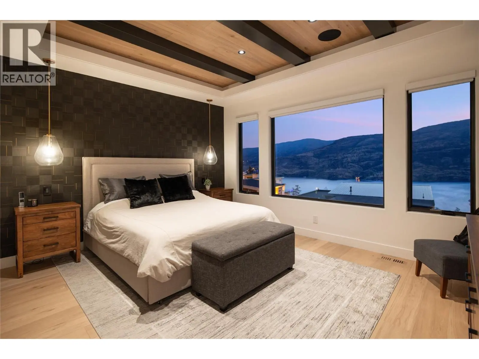 538 Clifton Court. Kelowna, British Columbia