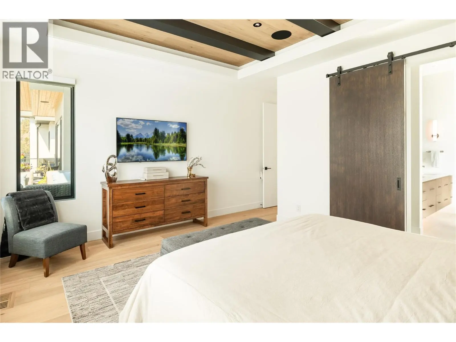 538 Clifton Court. Kelowna, British Columbia