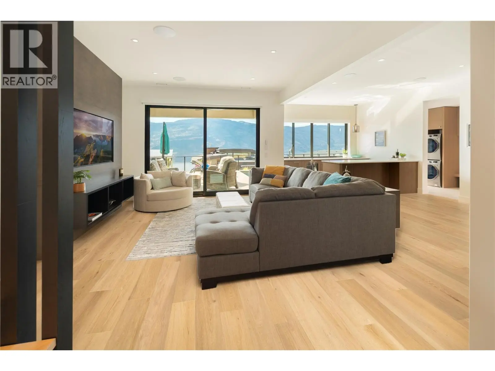 538 Clifton Court. Kelowna, British Columbia