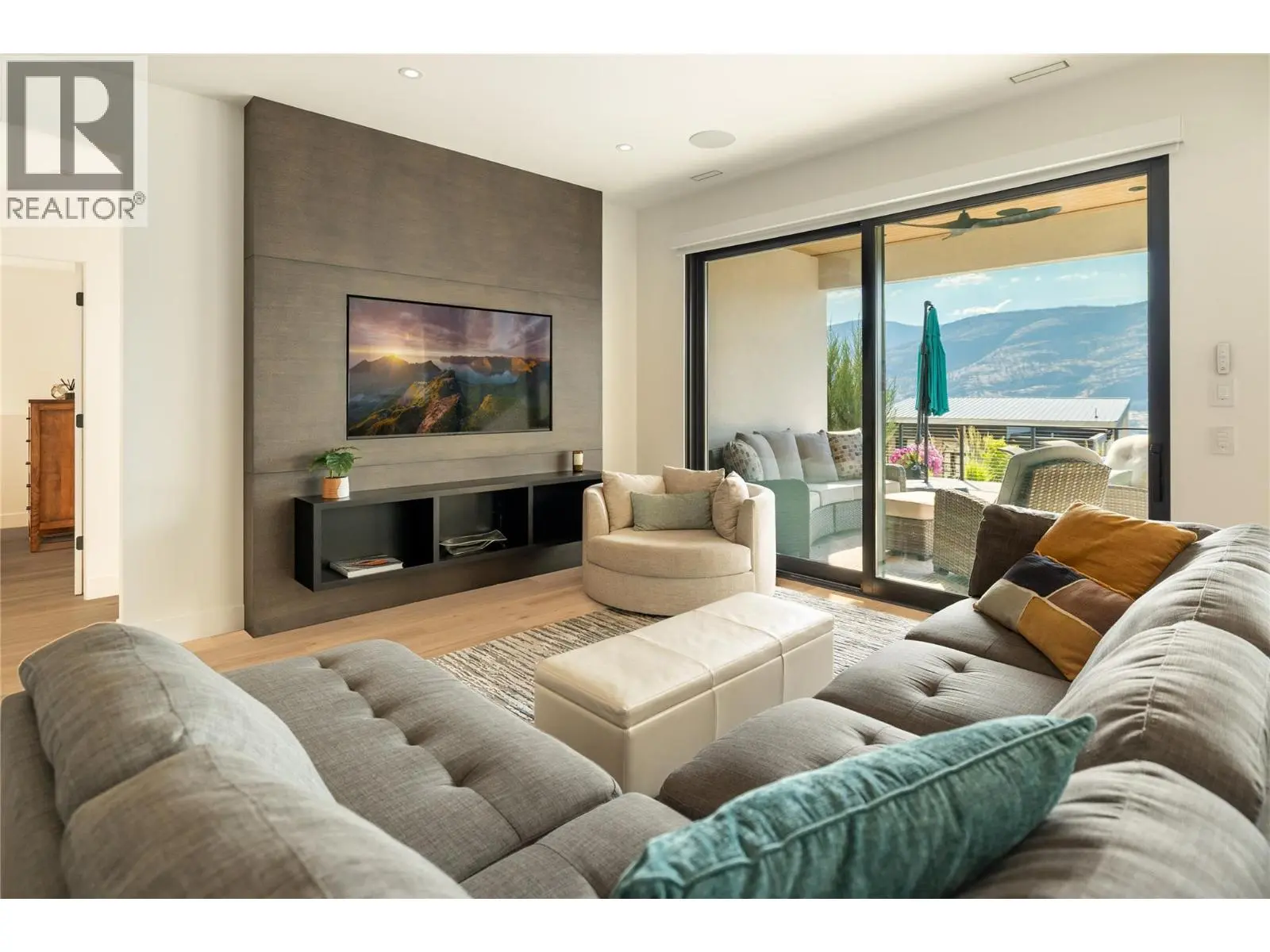 538 Clifton Court. Kelowna, British Columbia