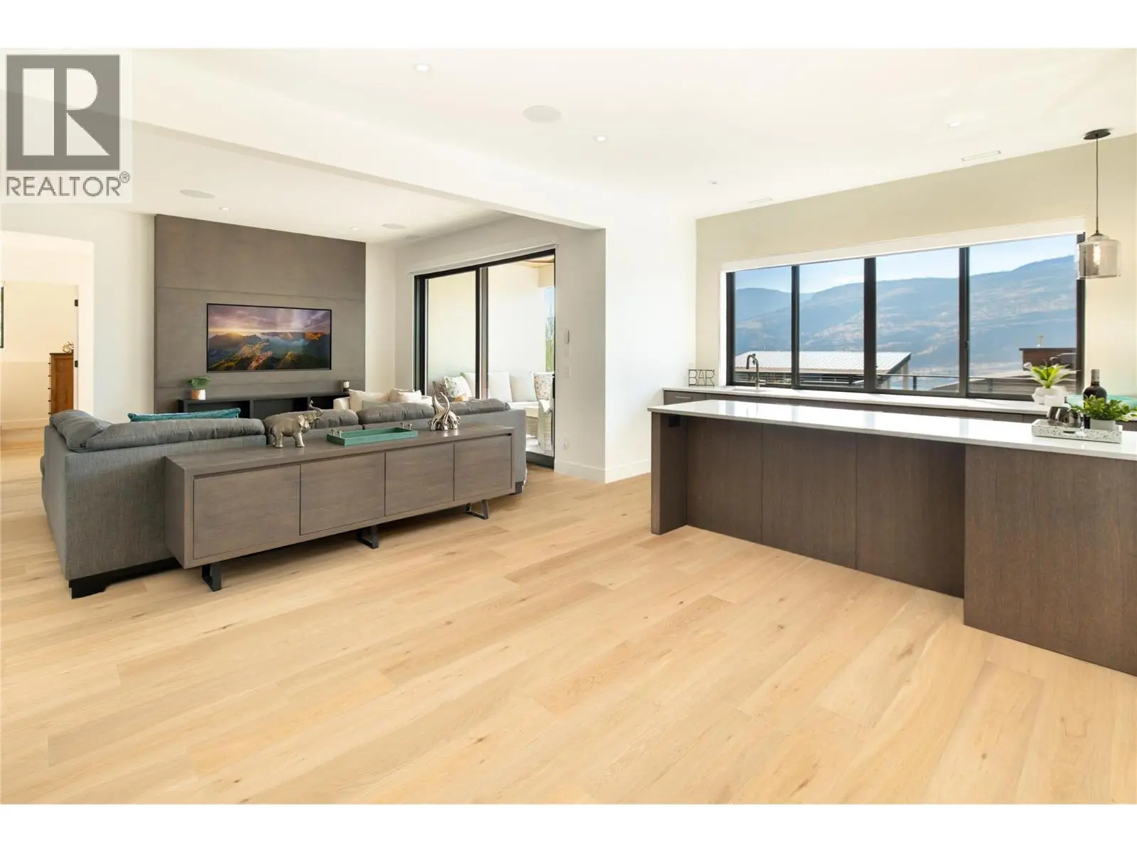 538 Clifton Court. Kelowna, British Columbia
