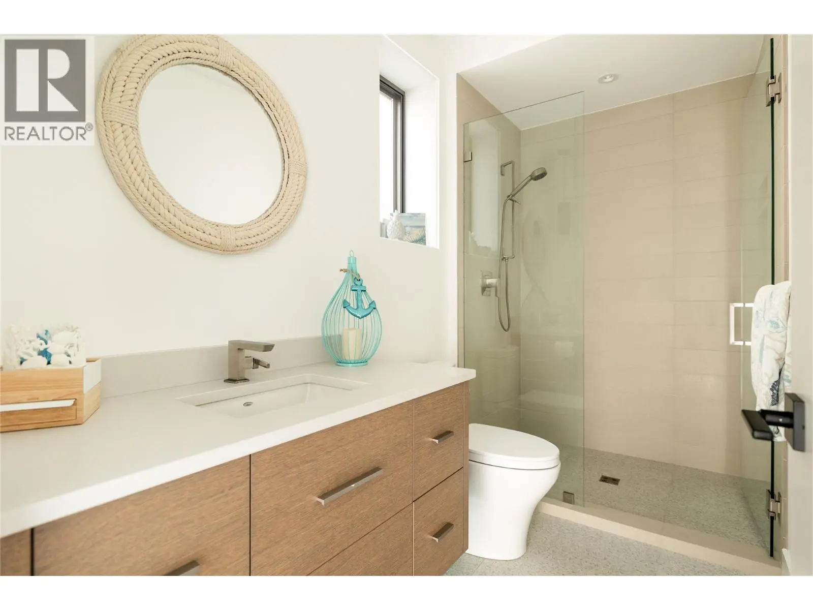 538 Clifton Court. Kelowna, British Columbia