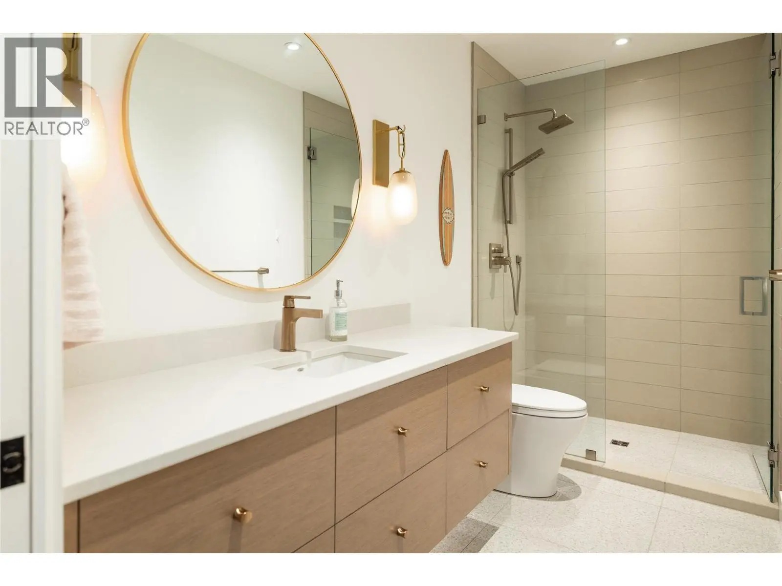538 Clifton Court. Kelowna, British Columbia
