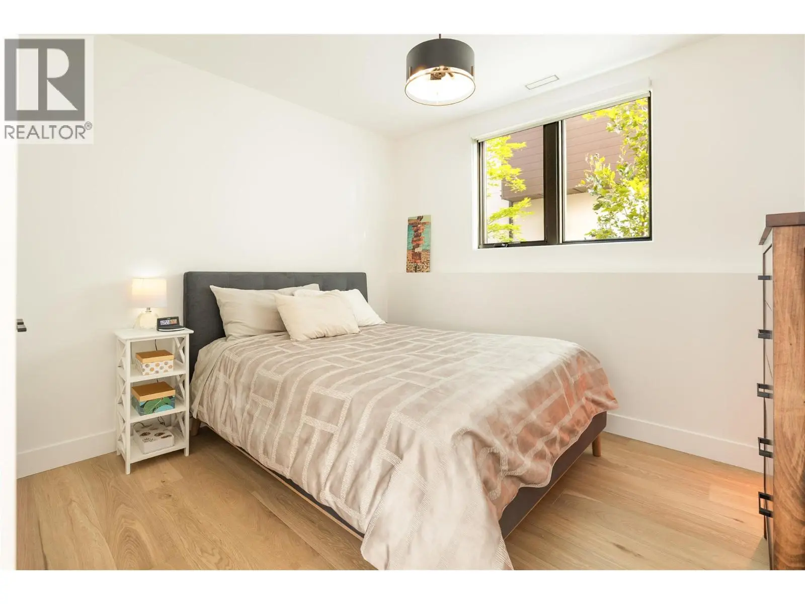 538 Clifton Court. Kelowna, British Columbia