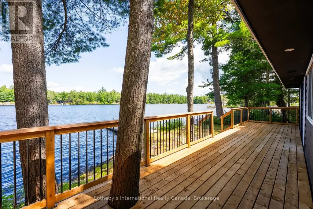 Cottage - 1055 West Bank Drive, Gravenhurst (Morrison)