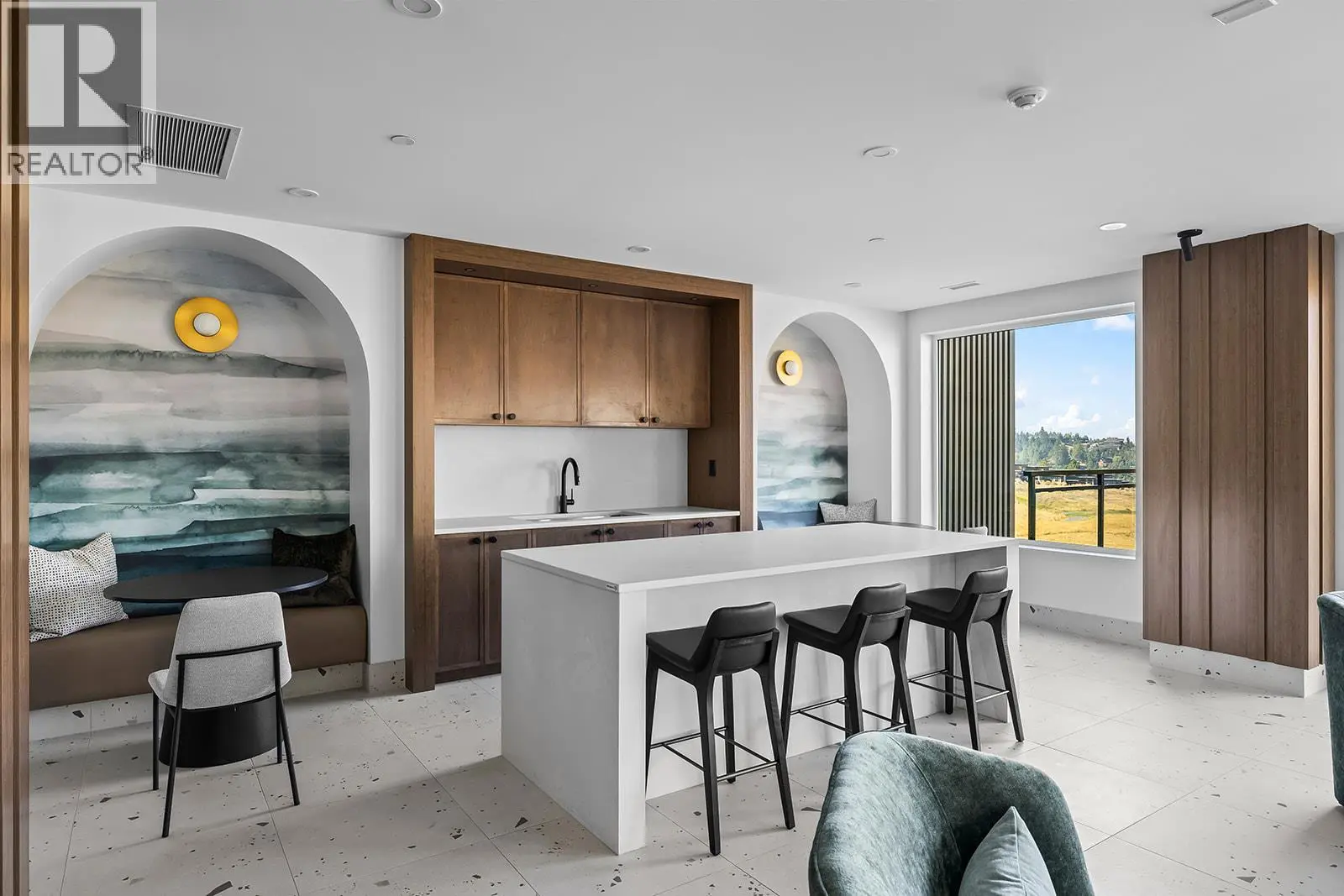 75 Predator Ridge Drive Unit# 602. Vernon, British Columbia