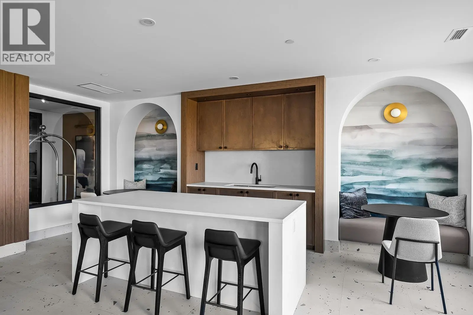 75 Predator Ridge Drive Unit# 606. Vernon, British Columbia