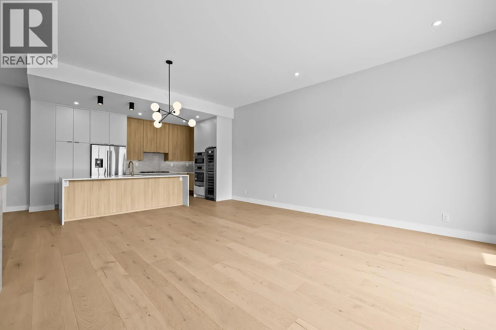 75 Predator Ridge Drive Unit# 604. Vernon, British Columbia
