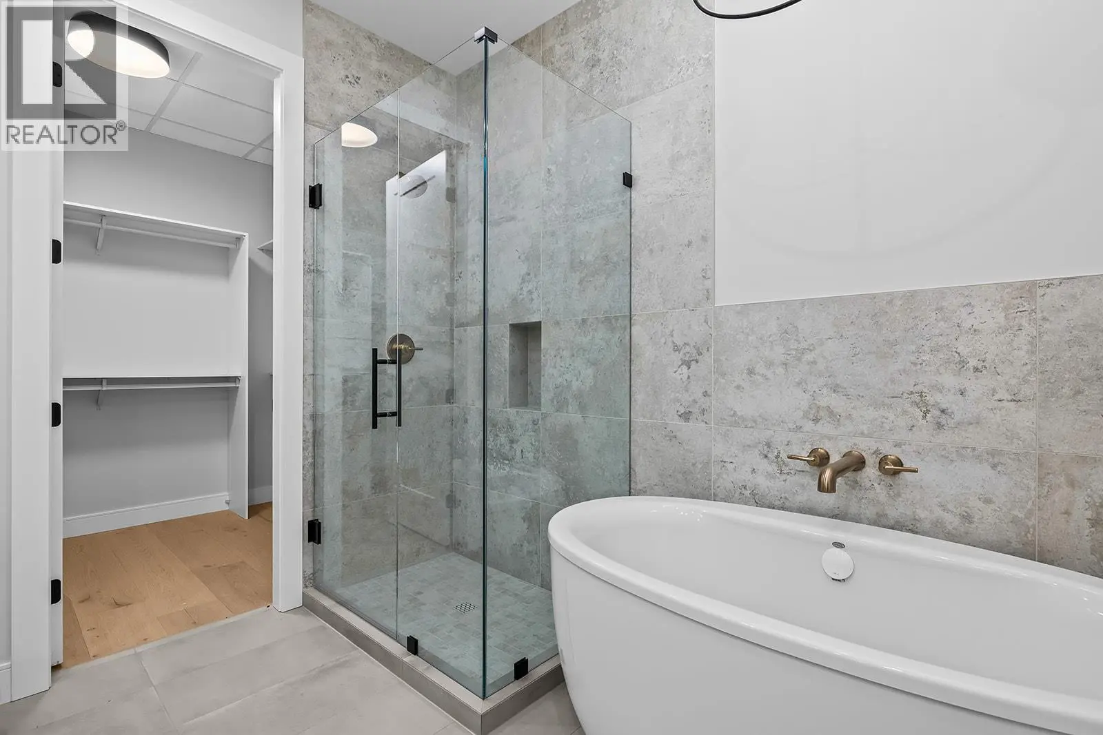 75 Predator Ridge Drive Unit# 604. Vernon, British Columbia