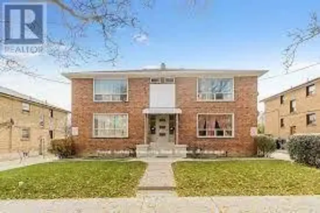 1 - 56 Leduc Drive, Toronto (Rexdale-Kipling)