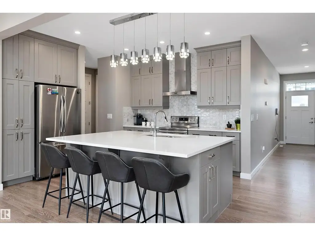 1619 201 St Nw, Edmonton