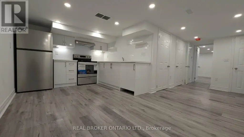 Unit #4 - 1150 Woodbine Avenue, Toronto (Danforth Village-East York)