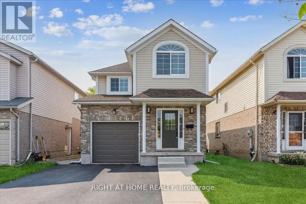 223 Grey Fox Drive, Kitchener