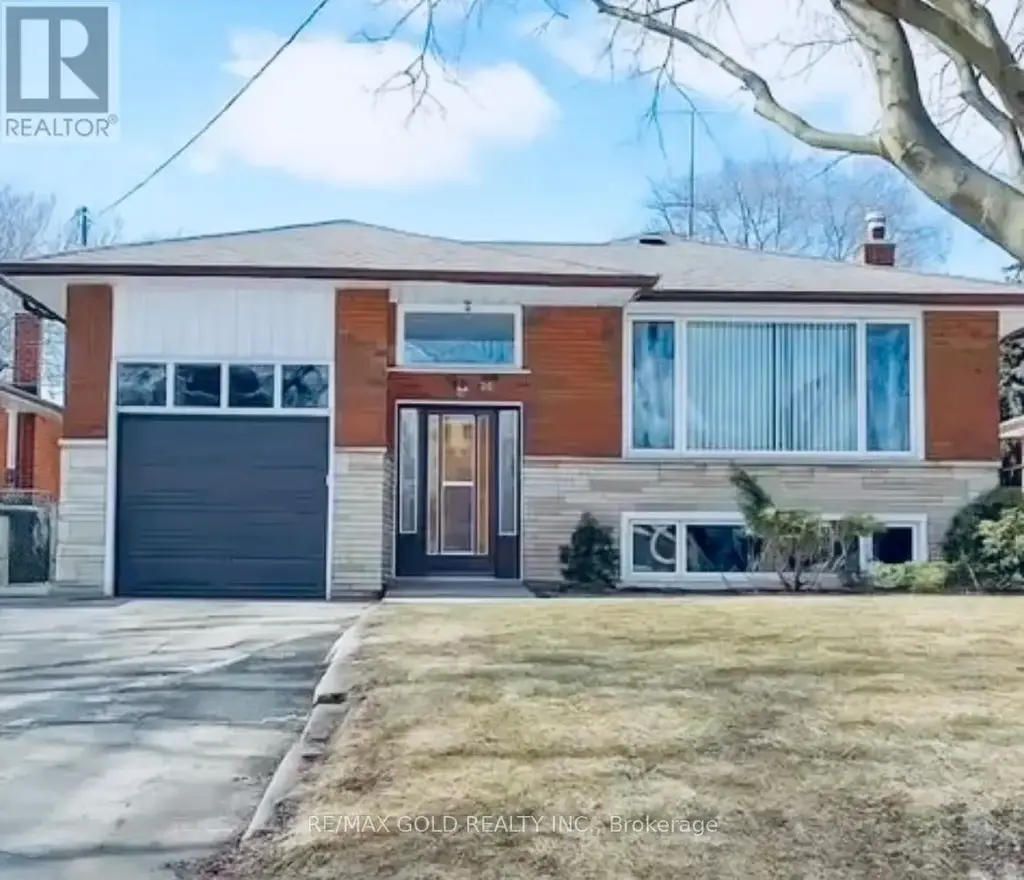 30 Moynes Avenue, Toronto (Stonegate-Queensway)