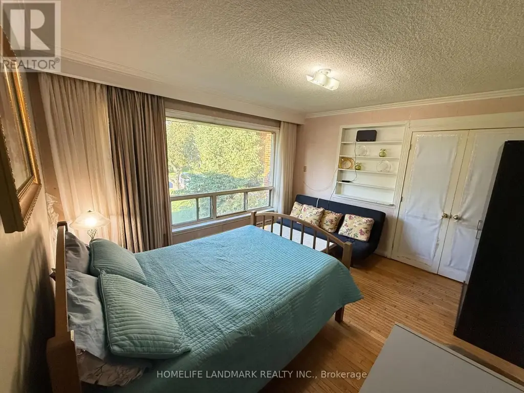Main Floor Unit - 17 Wishing Well Drive, Toronto (Tam O'Shanter-Sullivan)