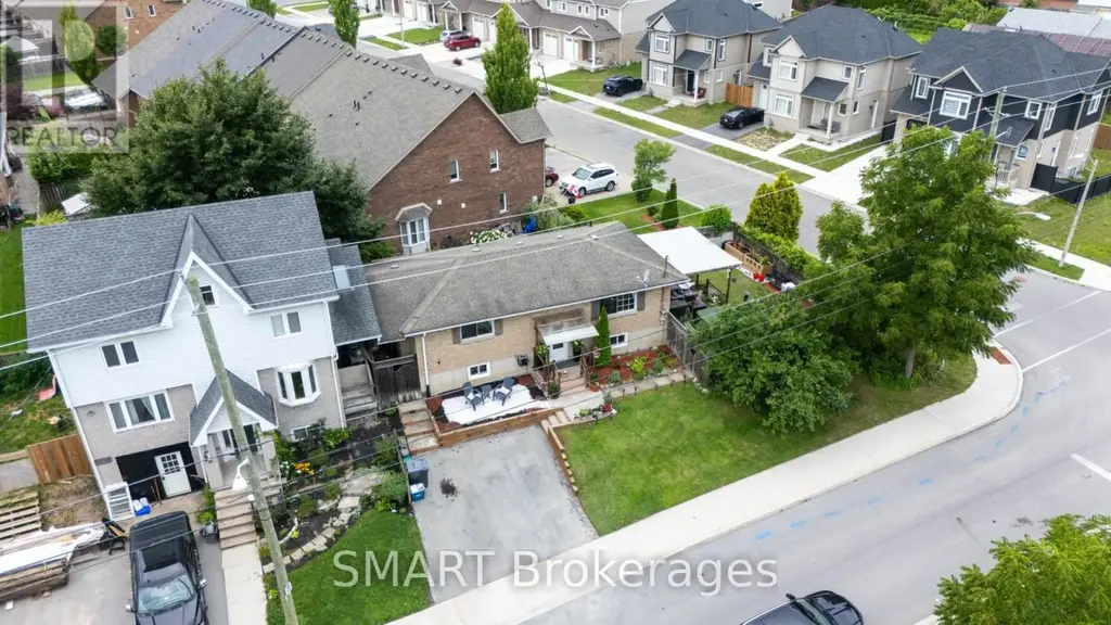 23 Moffatt Street, St. Catharines (Oakdale)