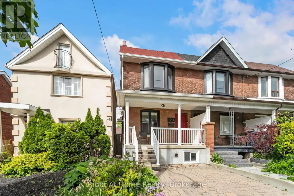 Basement - 1042 St Clarens Avenue, Toronto (Corso Italia-Davenport)